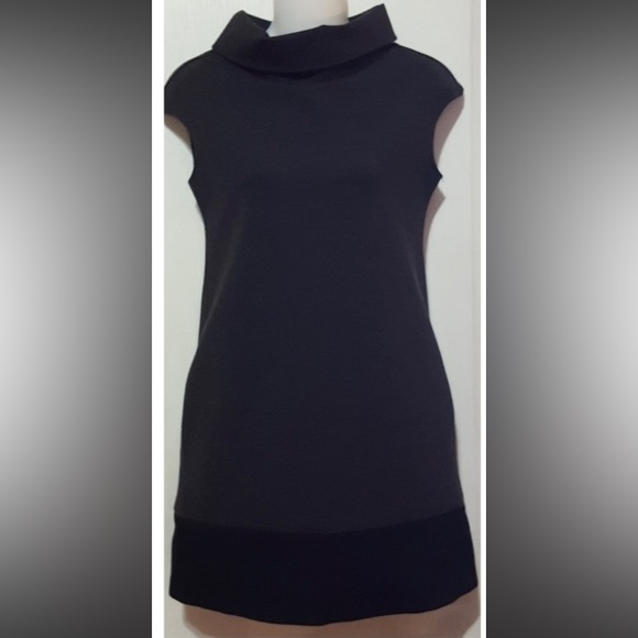 Express Dark Gray And Black Short Casual Dress with
Pockets And Exposed Zipper - Picture 9 of 11
